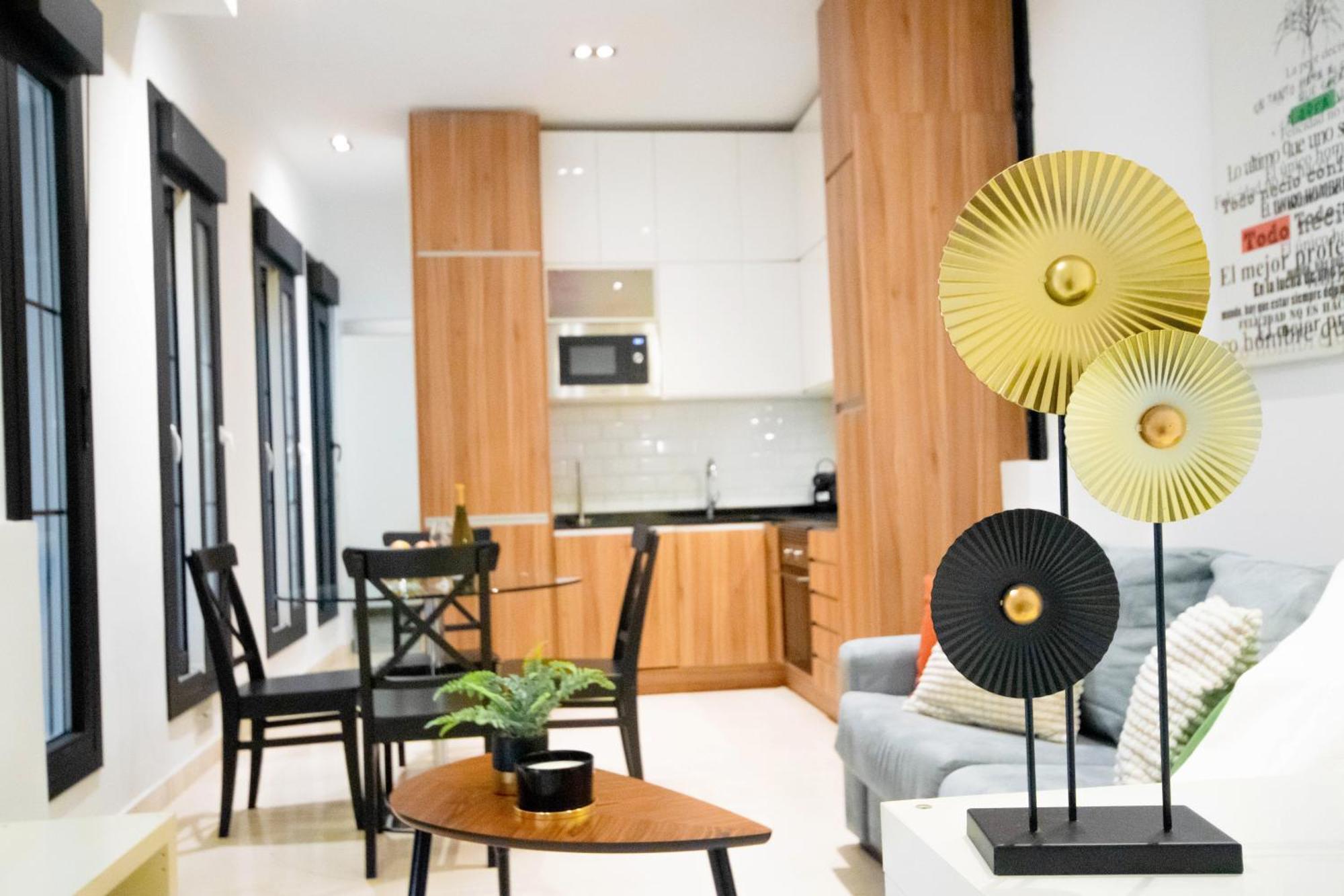 For You Rentals Apartamento Temporal Con Encanto En Malasana Min24 Madrid Exteriör bild