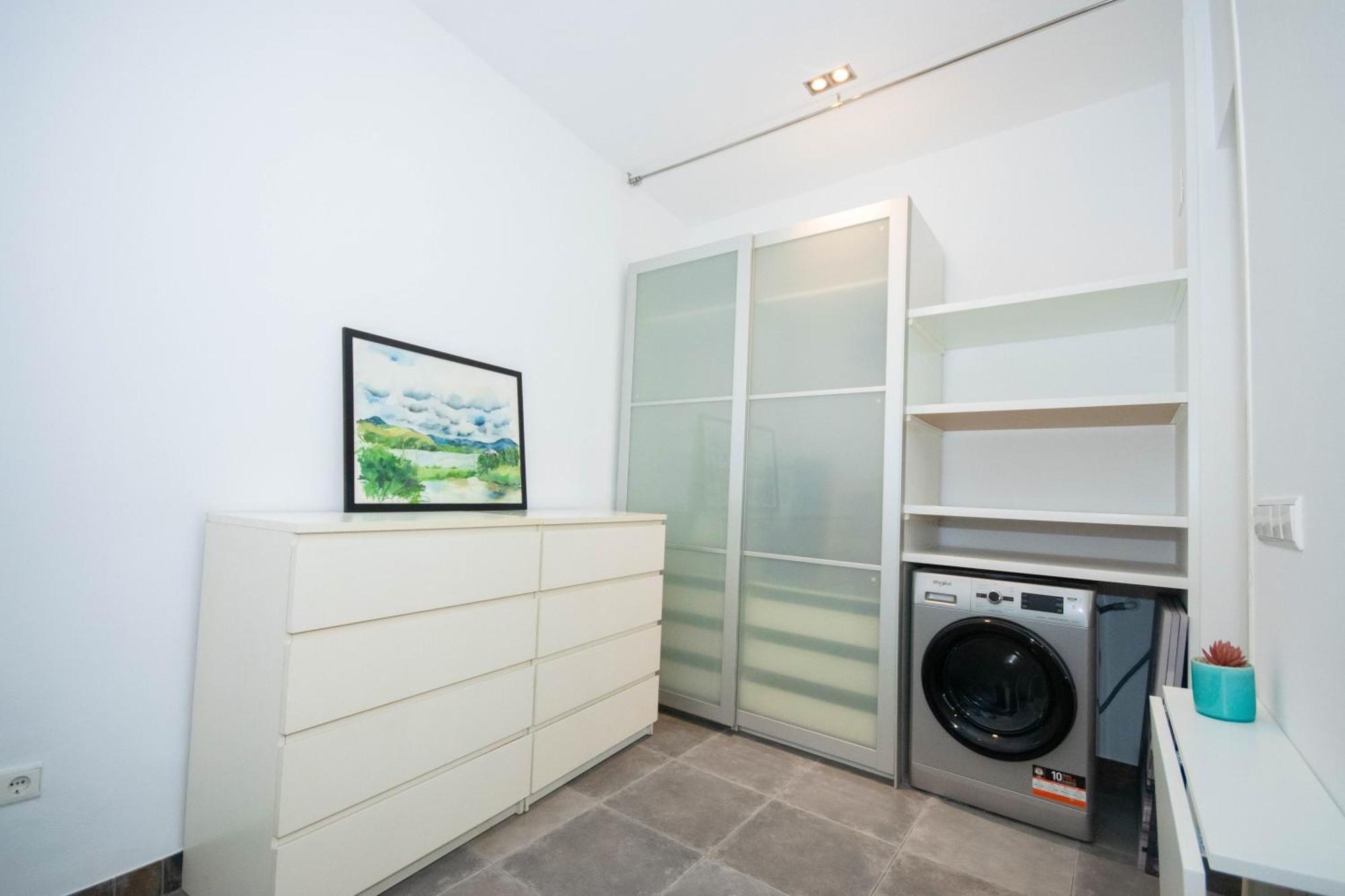 For You Rentals Apartamento Temporal Con Encanto En Malasana Min24 Madrid Exteriör bild